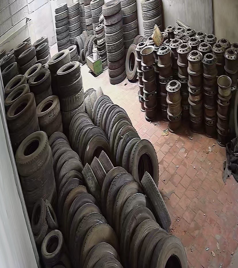 ĐẠI LÝ LỐP XE CỬU LONG THIÊN : CHUYÊN CUNG CẤP CÁC LOẠI LỐP LƯỚT SỐ LƯỢNG LỚN